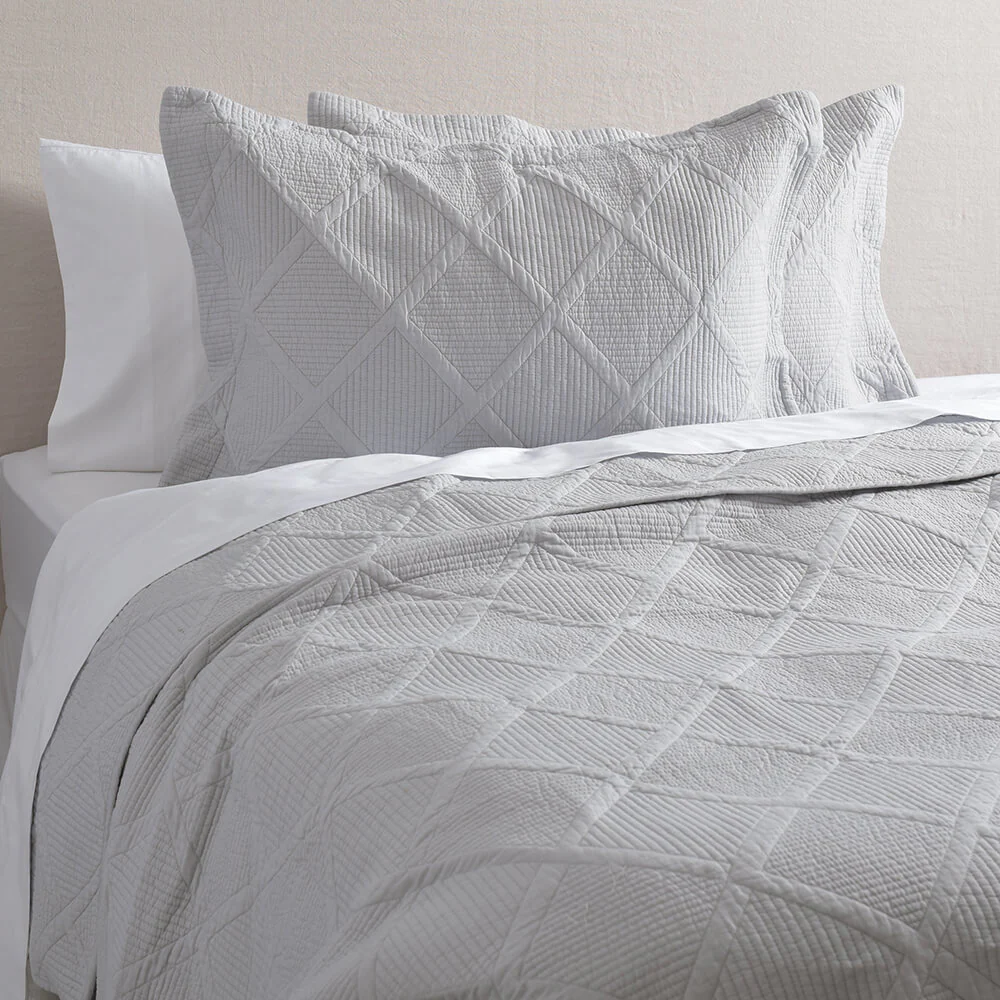 Cubrecama Quilt Rombos King Gris - Image 3