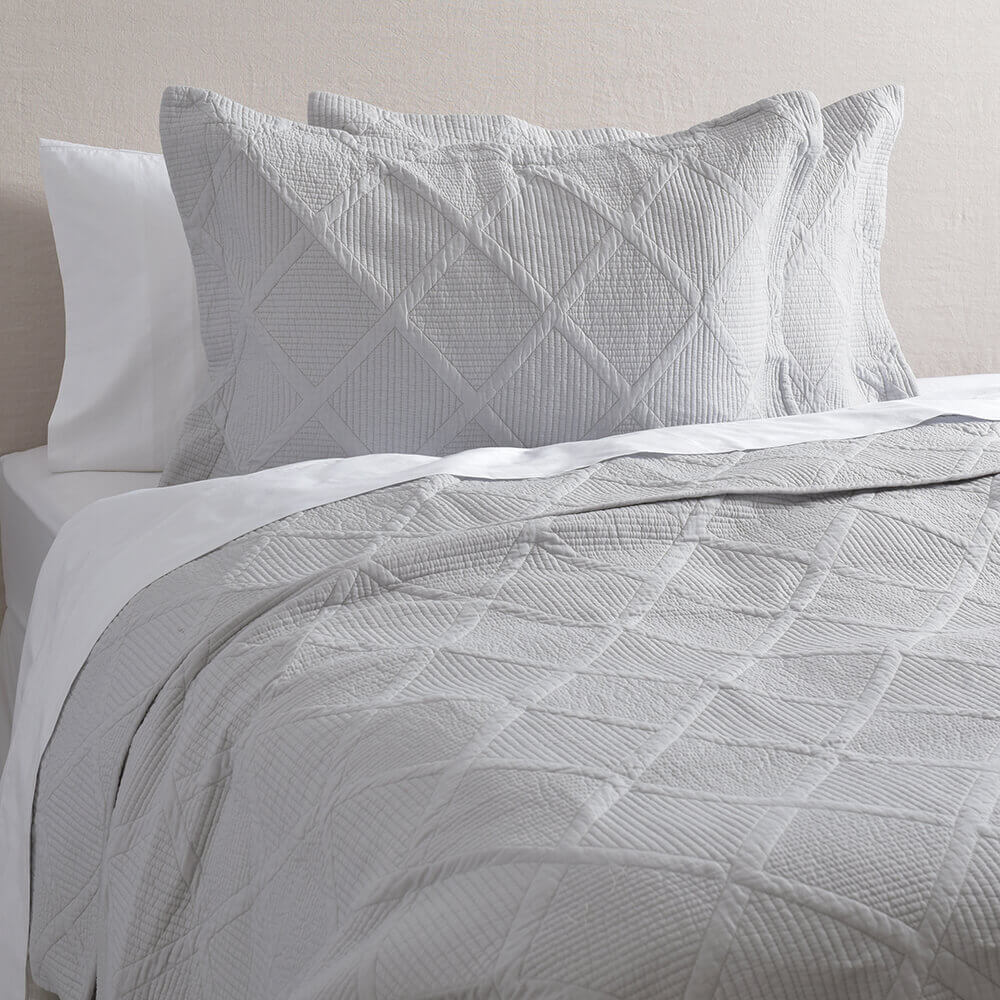 Cubrecama Quilt Rombos Super King Gris - Image 3