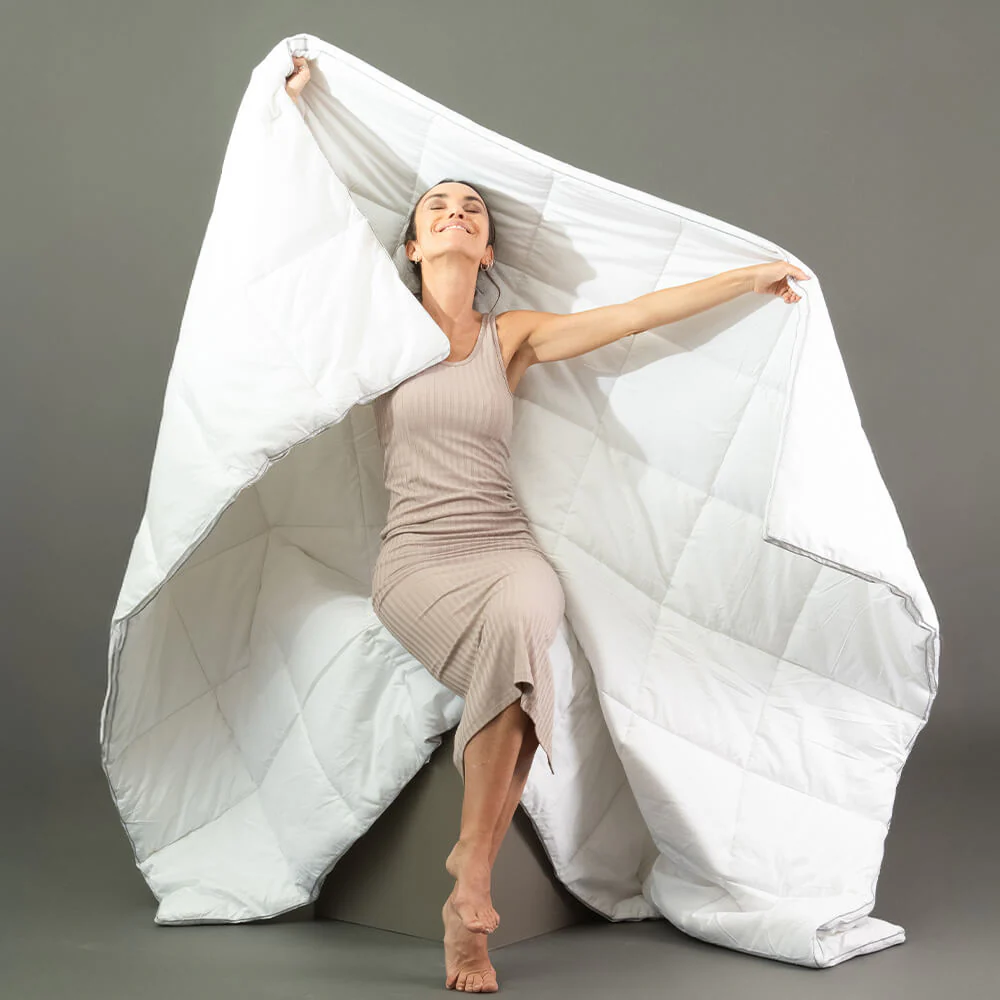 Plumón Down Alternative Super King Blanco - Image 3